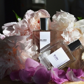 BLUSH eau de parfum